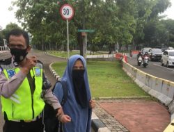 Todongkan Senpi di Istana Negara, Polda Metro Jaya Bekuk Wanita Bercadar