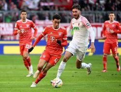 Bayern Muenchen Menang Telak 5-3 Lawan Augsburg