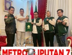 Tepat Di Malam Nisfu Syaban, Penyerahan SK Kepengurusan PC AMK Sampang