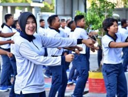 TINGKATKAN KESEHATAN SERTA KEMAMPUAN, LANTAMAL XIII LAKSANAKAN OLAHRAGA BERSAMA DAN LATIHAN MENEMBAK