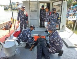 TNI ANGKATAN LAUT EDUKASI MASYARAKAT PESISIR, KESIAGAAN HADAPI BENCANA