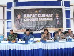 AKBP SISWANTORO Berikan Arahan Operasi Pekat Semeru 2023 Pada Giat Jumat Curhat Di Tambelangan Sampang