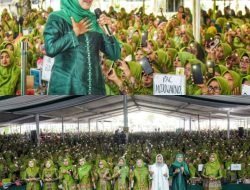 Gubernur Khofifah Ajak 15 ribu Peserta Ungkapkan Rasa Syukur Lewat Dzikir dan Sholawat