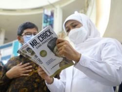 Hari Buku Nasional, Gubernur Khofifah Dorong Peningkatan Minat Baca Masyarakat, Tangkal Berita Hoax