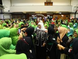 Di Harlah PCI Muslimat NU Hong Kong – Macao, Gubernur Khofifah Tekankan Kewaspadaan Penipuan dan Pemerasan pada PMI