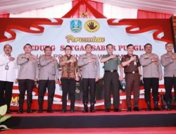 Kapolda Jatim Dampingi Irwasum Polri Resmikan Gedung Satgas Saber Pungli UPP Jawa Timur