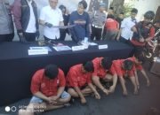 Tim Resmob Polrestabes Surabaya Berhasil menangkap 5 Pembobol Gudang di Lebak Rejo Surabaya