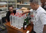 Satpol PP Surabaya Kembali Sita Puluhan Mihol