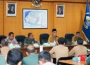 Pj. Bupati Bangkalan Hapus Pajak Parkir Berlangganan, Terapkan Sistem Parkir Berkarcis