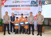 Kolaborasi Polres Kediri Kota – RS Bhayangkara – BTN Gelar Khitanan Gratis di Hari Bhayangkara ke -79